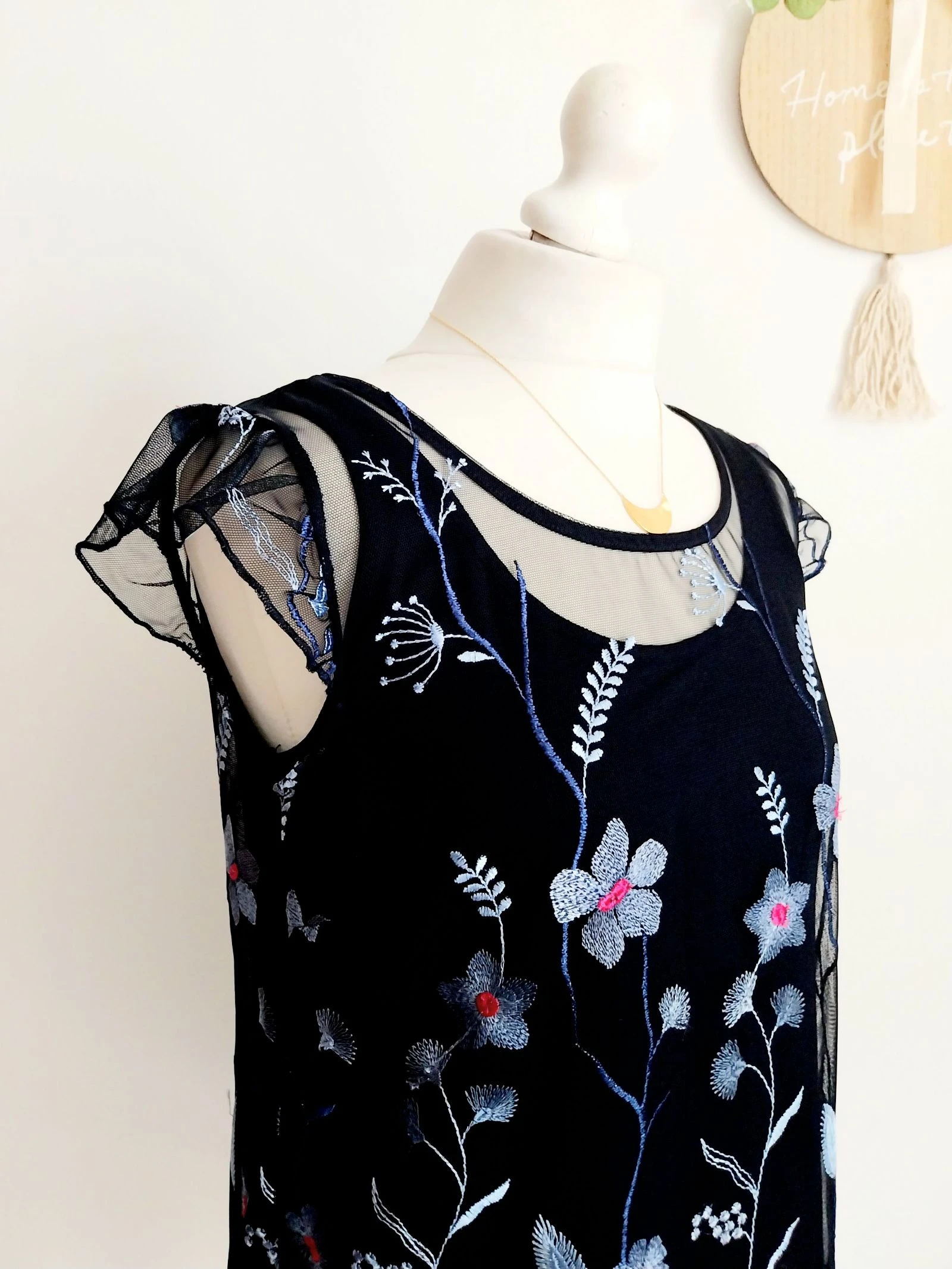 Blusa formal azul noche bordada Betty & Co Talla 36 – photo 5